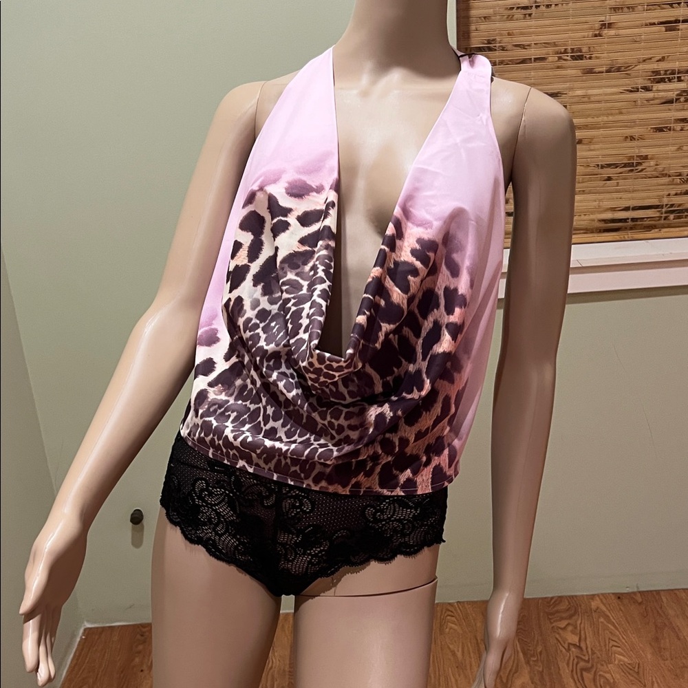 Akira Pink Leopard Print Halter Top with scoop neck size 1X
